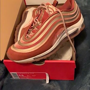 Women’s Nike Air Max 97’